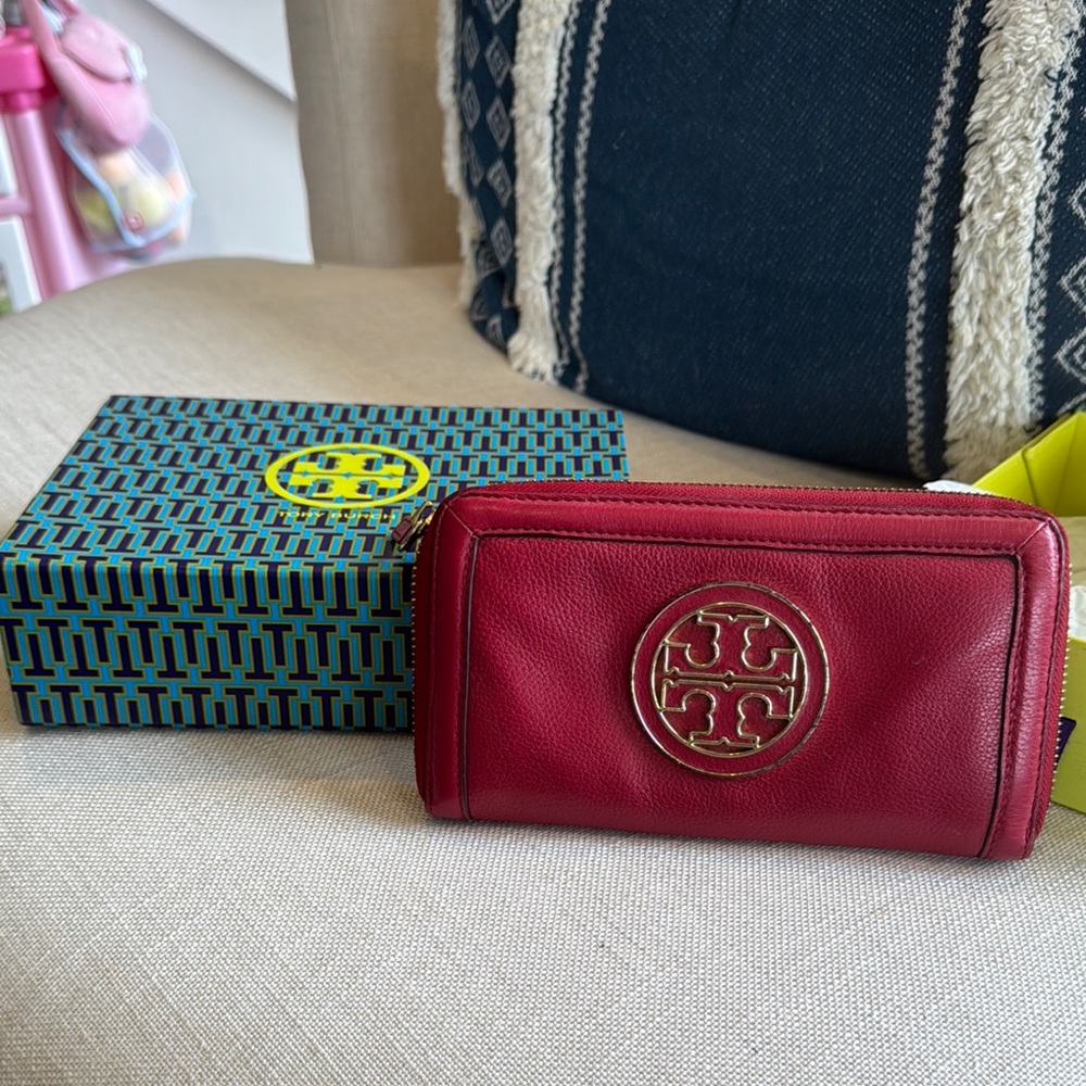 Tory Burch Red Leather Wallet